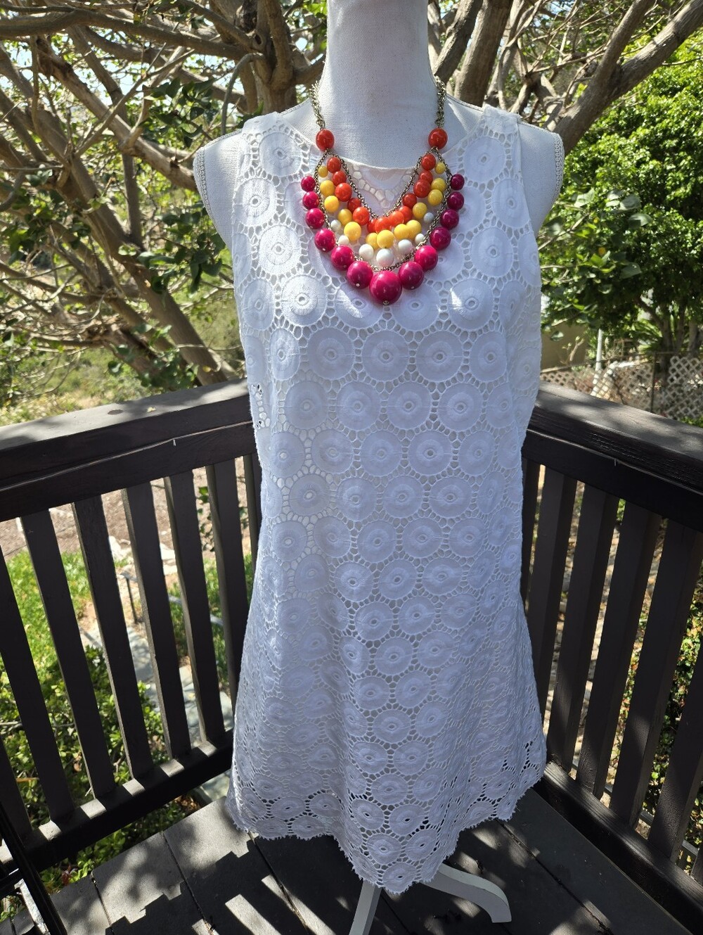 White Cotton Eyelet Shift Ruby Rd Size 14  Plus Bonus Necklace Lined Excellent